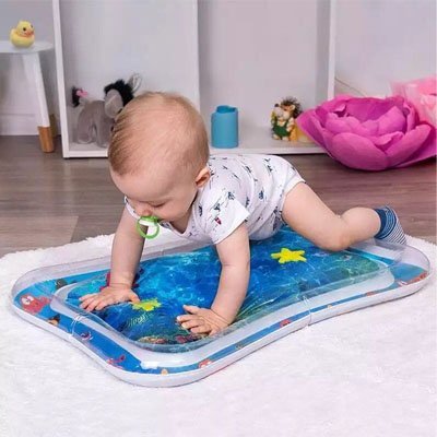 tapis d eau bébé regarde image